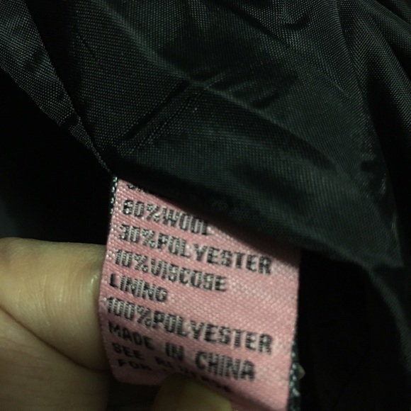 Coat - Picture 4 of 4